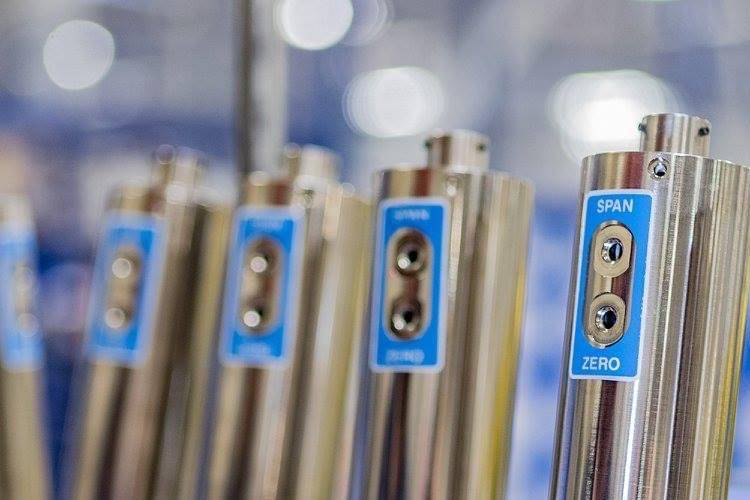 کالیبراسیون سنسورهای فشار داینیسکو