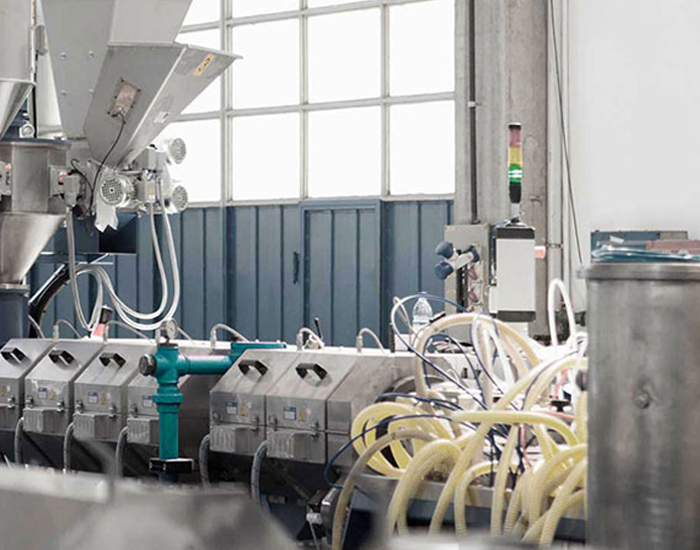 melt pressure sensor installation picks