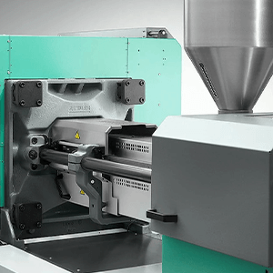 کالسکه در دستگاه تزریق